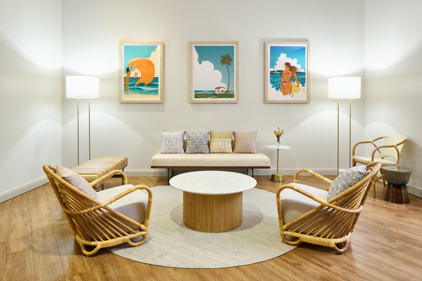 보이저 47 클럽 라운지 좌석 공간