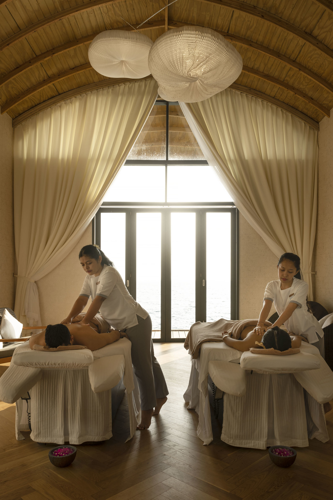 엣지워터 레스토랑