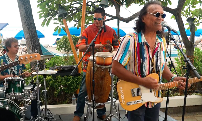 Henry Kapono | Top 3 Spots for Nightlife (and Daylife!) and Live Music in Waikiki